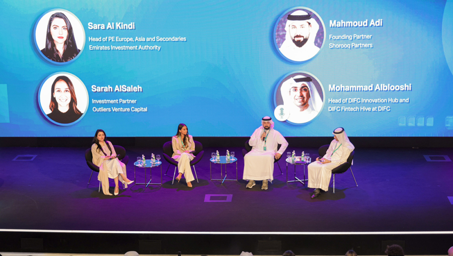 سموهما أشادا بإنجازات واستثمارات "صندوق حي دبي للمستقبل" منذ إطلاقه تنفيذاً لتوجيهات محمد بن راشد بدعم ريادة الأعمال والشركات الناشئة الواعدة