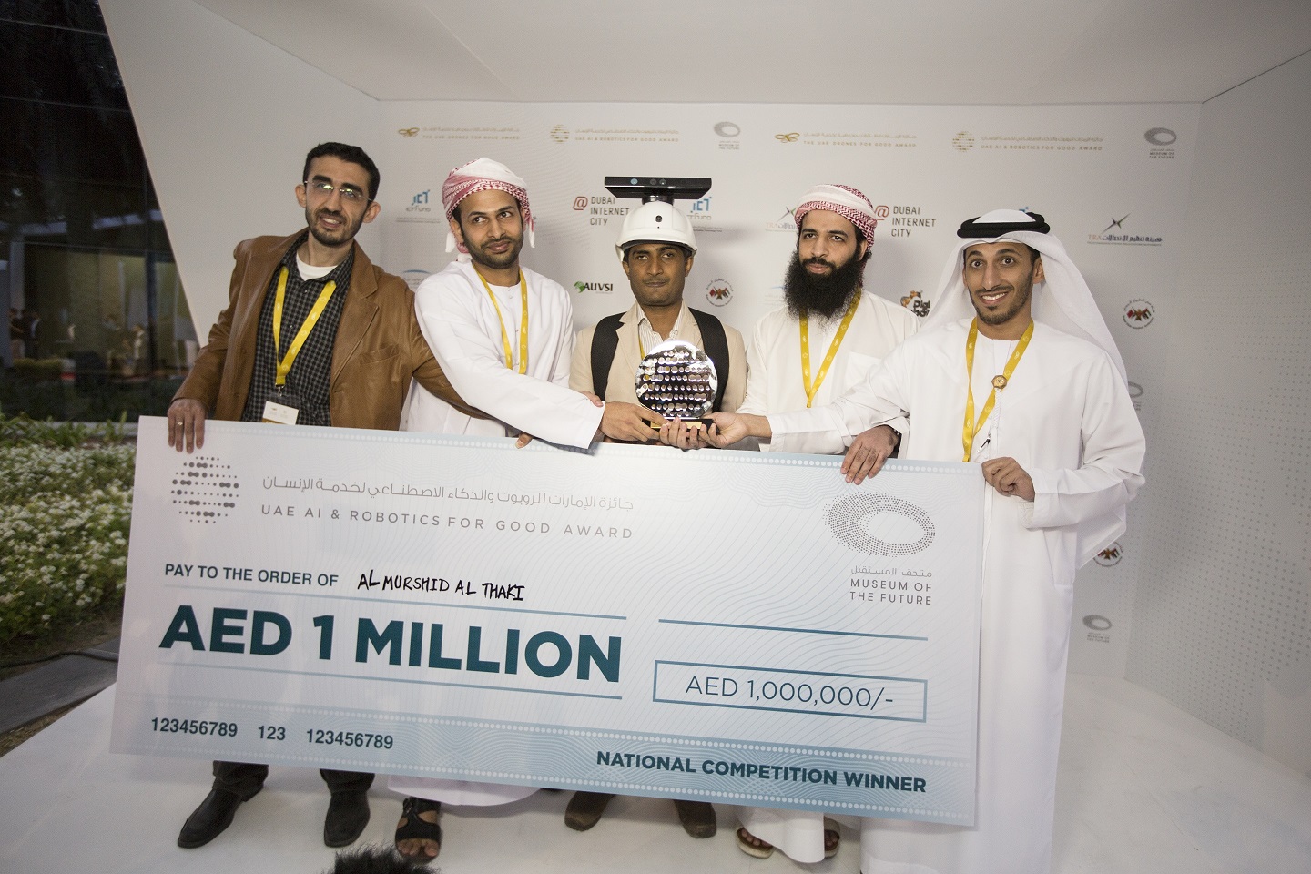 Mohammed bin Rashid awards winners of ‘UAE Drones for Good Award’ and ‘UAE AI & Robotics Award for Good’-BEX_2272-1